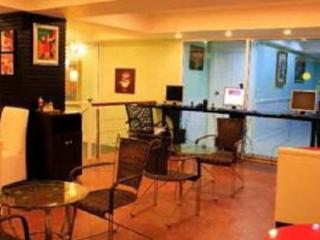 Hill Top Service Suites Bang Lamung Exteriér fotografie